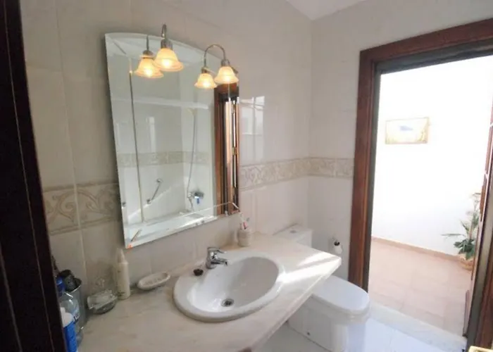 Isa Sea Views Villa *