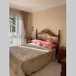 Vila Isa Sea Views *