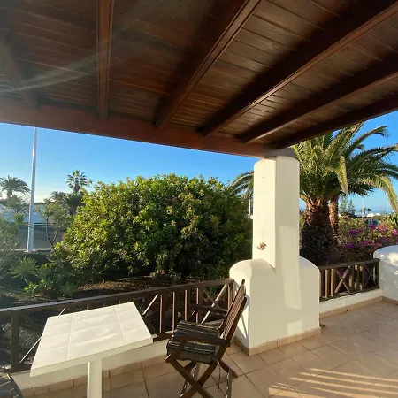 Isa Sea Views * 플라야블랑카