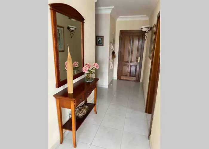 Villa Isa Sea Views *